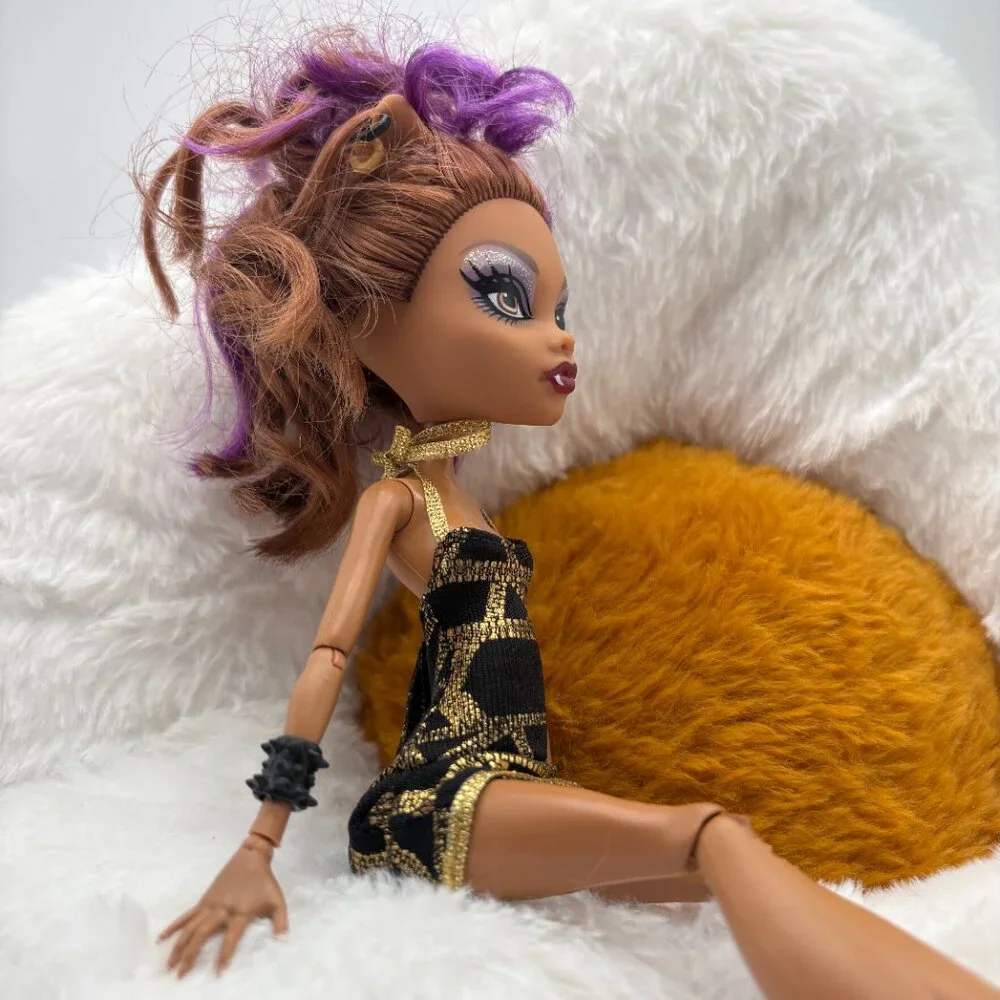 Monster High Clawdeen Wolf Ghouls Night Out Doll 2013 Release (SKU: 540TO) - Picture 13 of 16